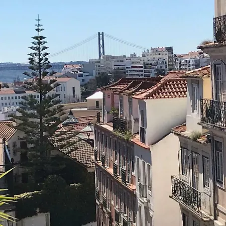 Beautiful Flat In Prime Location!great View Lisbon